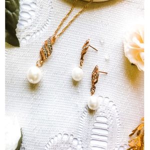 Pearl Necklace Set - Fashion Jewelry Set
